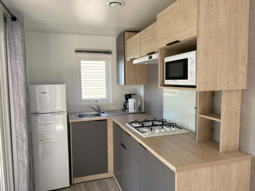 cuisine-mobil-home-vacance-campagne-famille-lodge770